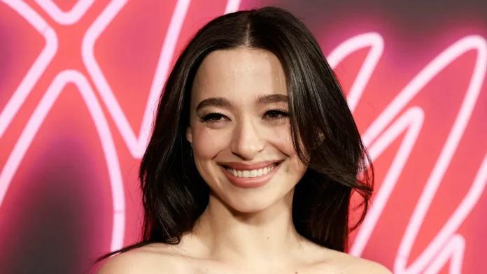 Oscars 2025: Mickey Madison was awarded the Best Actress Award, got the title for the film 'Anora' Oscars 2025: Mickey Madison was awarded the Best Actress Award, got the title for the film 'Anora'