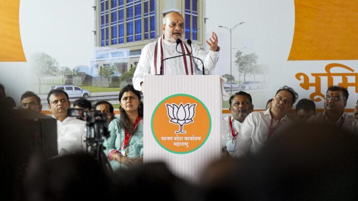 Amit Shah said in Maharashtra that the BJP does not need any crutches, CM Fadnavis clarified.