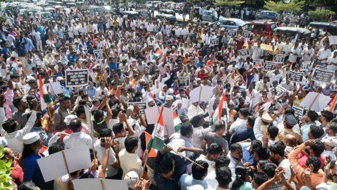 Maharashtra Breaking News! Ola, Uber, Rapido, auto rickshaws and taxis are on strike today, causing travel problems.