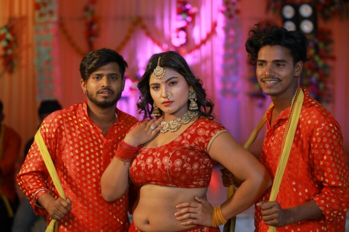 Bhojpuri Fever Hits Zambia: Local Dancers Set Stage Ablaze Bhojpuri Fever Hits Zambia: Local Dancers Set Stage Ablaze