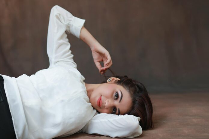 Mouni Roy Sizzles in DIVINE's New Song 'Saucy' Mouni Roy Sizzles in DIVINE's New Song 'Saucy'