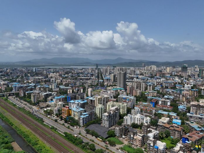 Thane vs Navi Mumbai Living Comparison